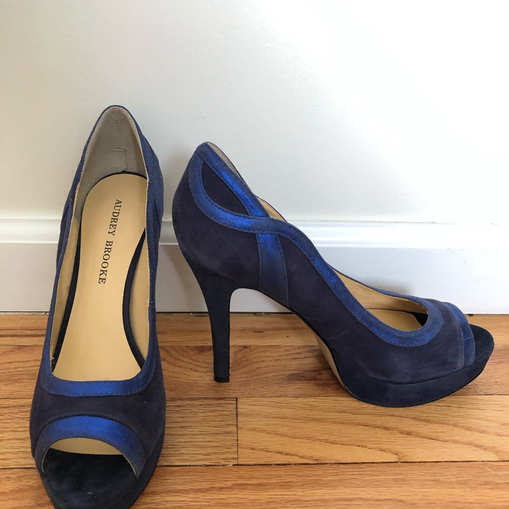 Blue pumps, peep toe, suede, size 8